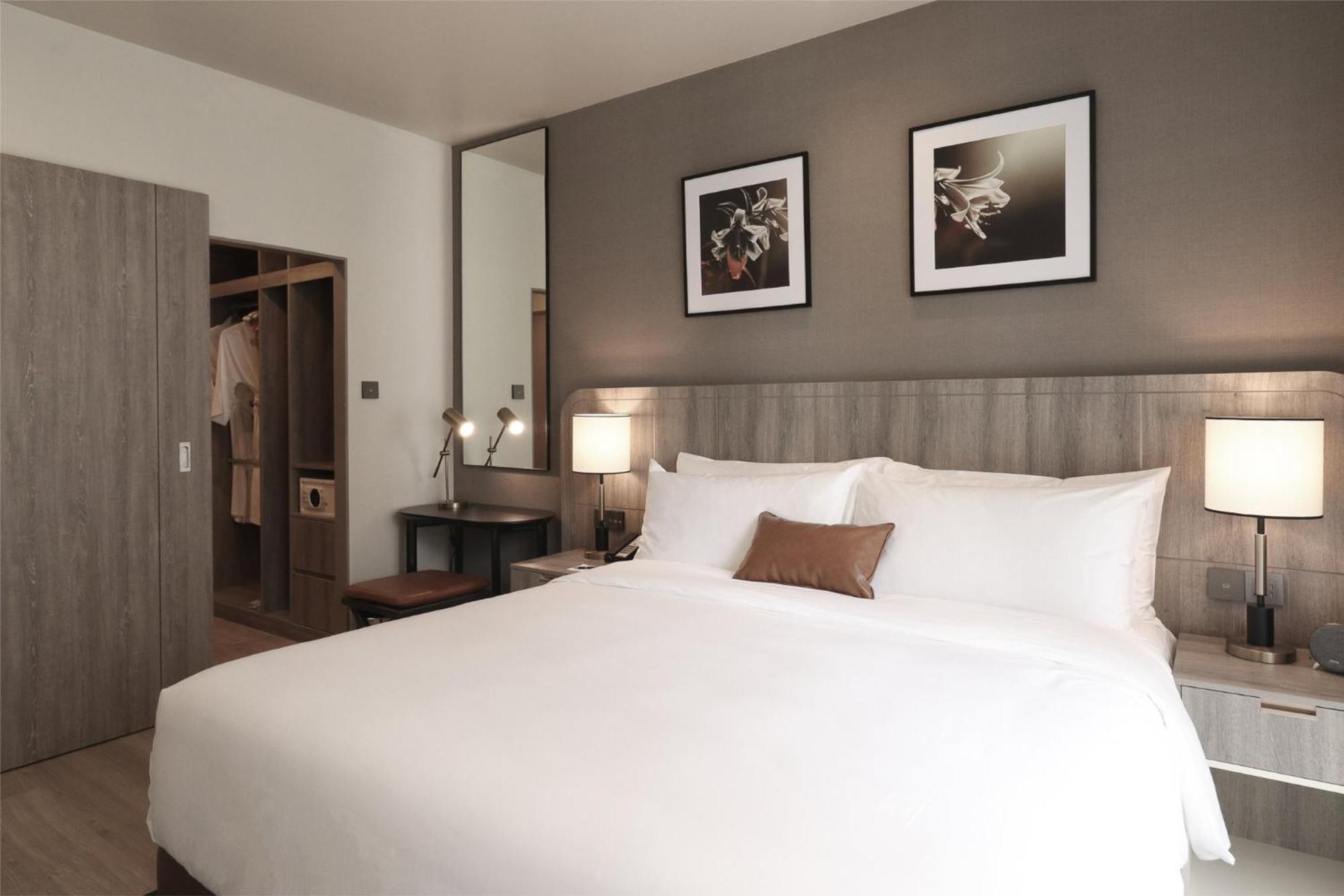 Staybridge Suites Bangkok Sukhumvit By Ihg Экстерьер фото