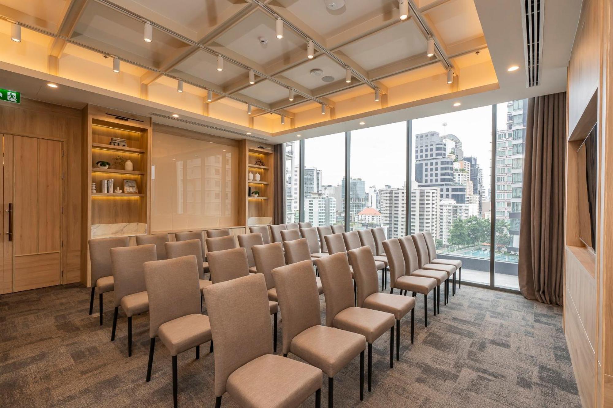 Staybridge Suites Bangkok Sukhumvit By Ihg Экстерьер фото