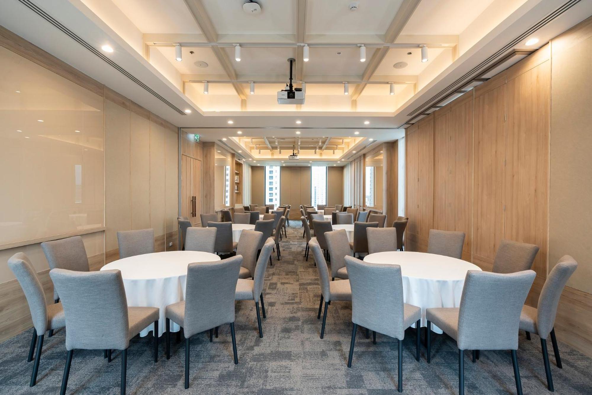 Staybridge Suites Bangkok Sukhumvit By Ihg Экстерьер фото