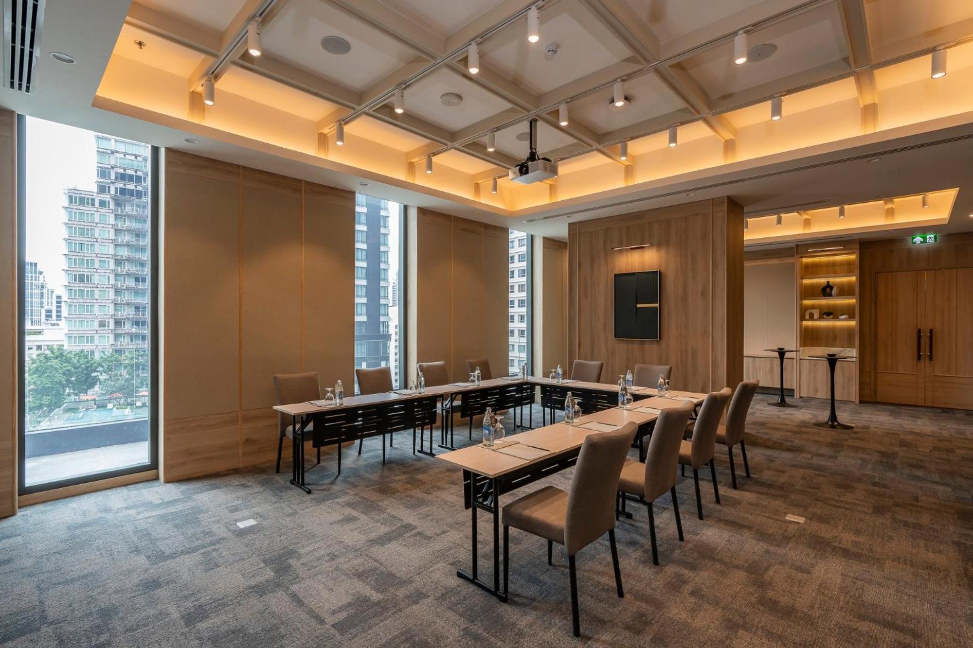 Staybridge Suites Bangkok Sukhumvit By Ihg Экстерьер фото