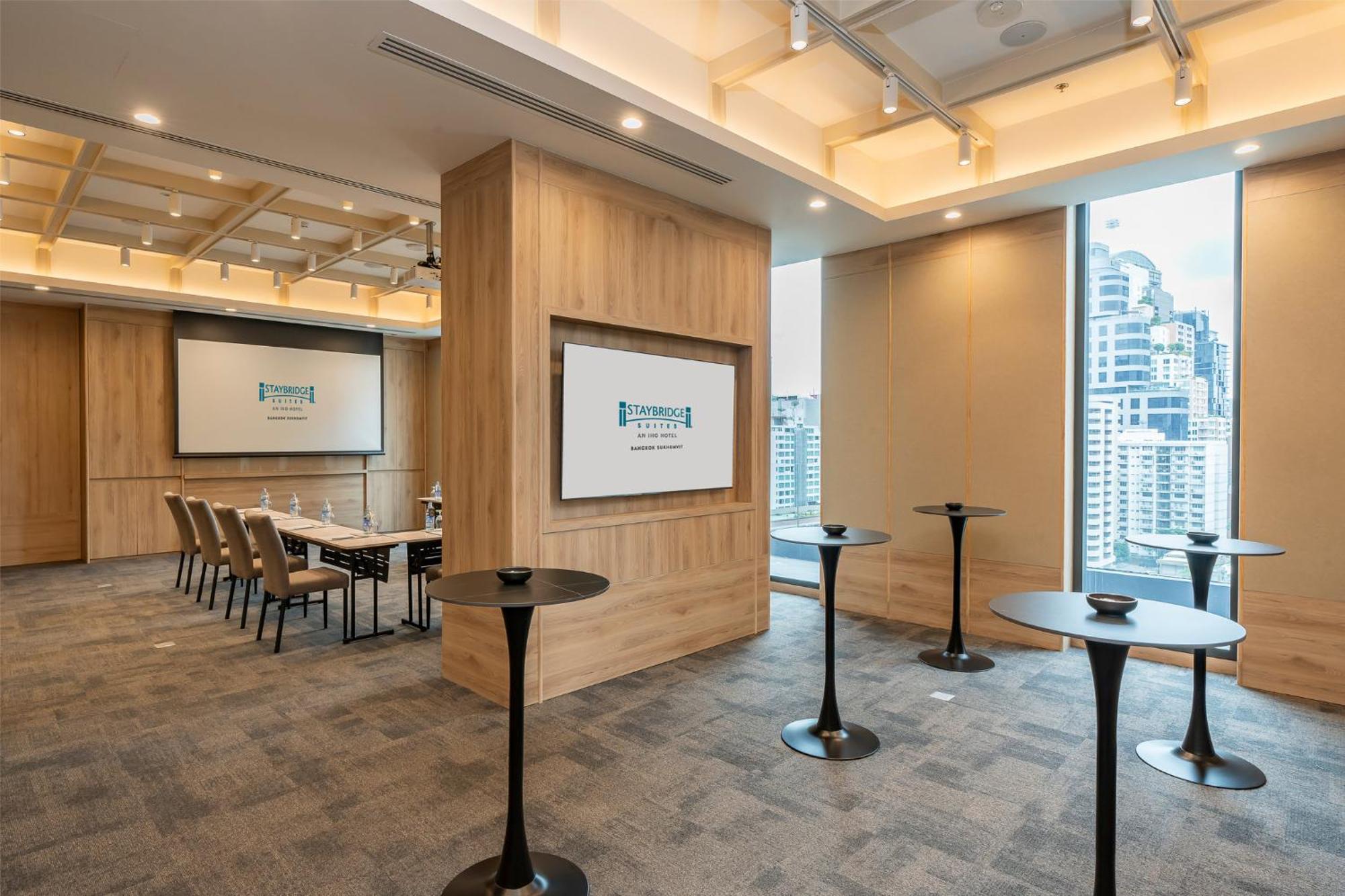 Staybridge Suites Bangkok Sukhumvit By Ihg Экстерьер фото